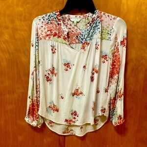 Lucky brand semi sheer pull over blouse. Size small.